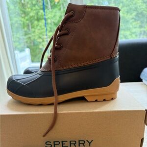 Sperry Kids Tan and Black Duck Boots